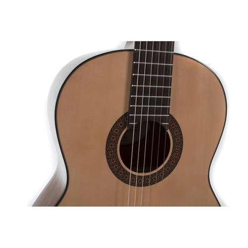 GEWA Pro Arte GC 210 A guitare classique